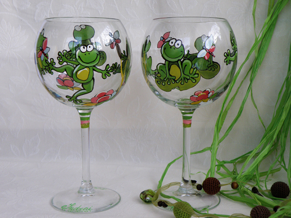 Hand painted glasses Green frogs